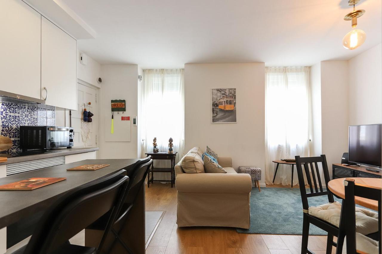 Wal Apartments- 3 Bedrooms With Parking Space Lisbon Luaran gambar